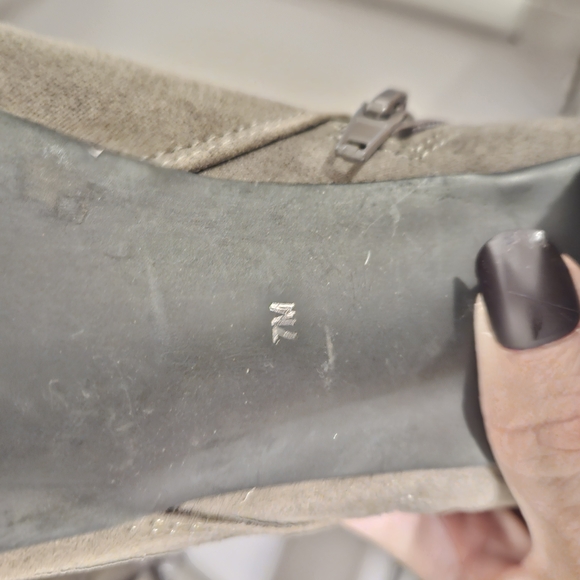 Quilted Ankle Boots - Picture 3 of 4